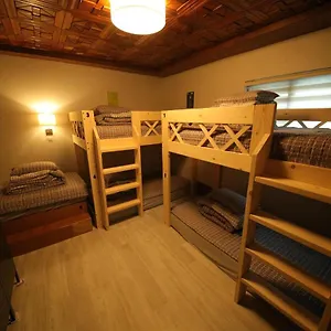 Guest house Stitches House **