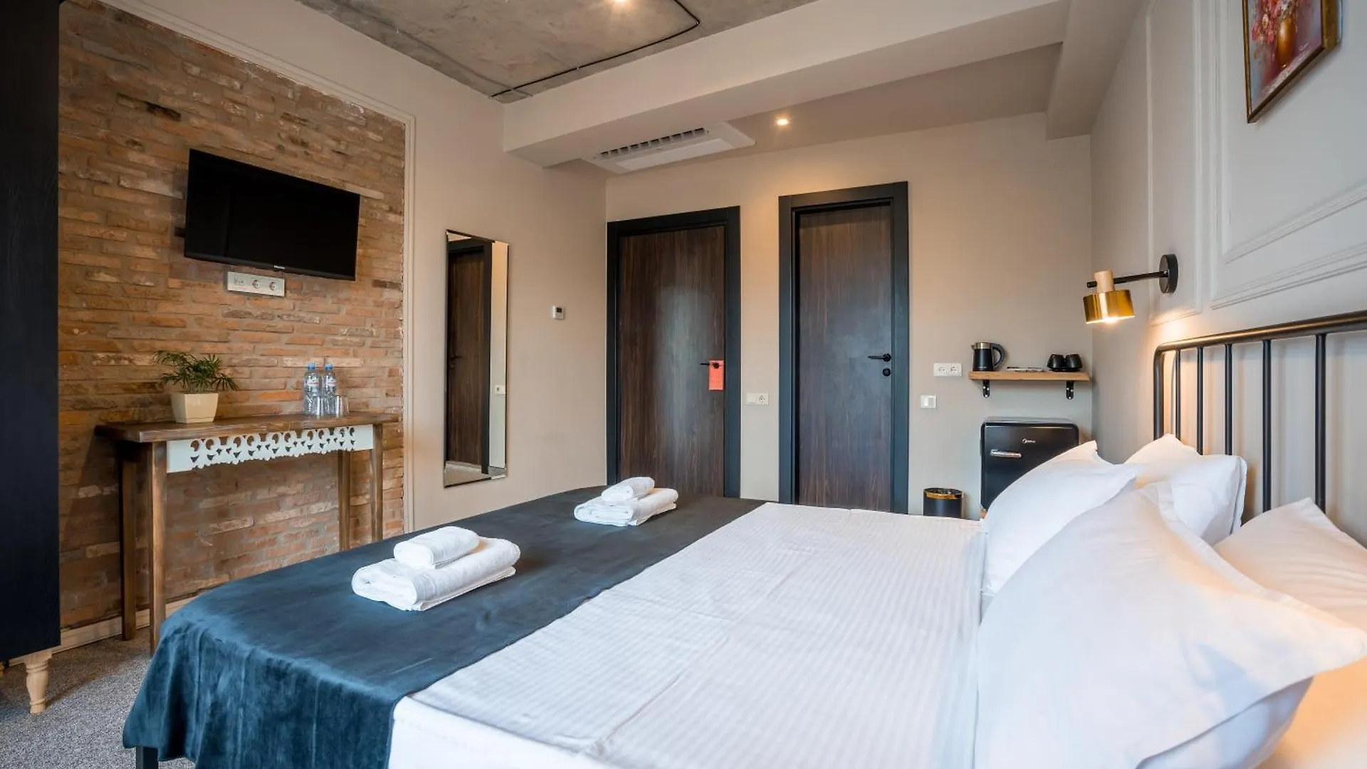 Galavani By Vintage Hotel Collections Τυφλίδα